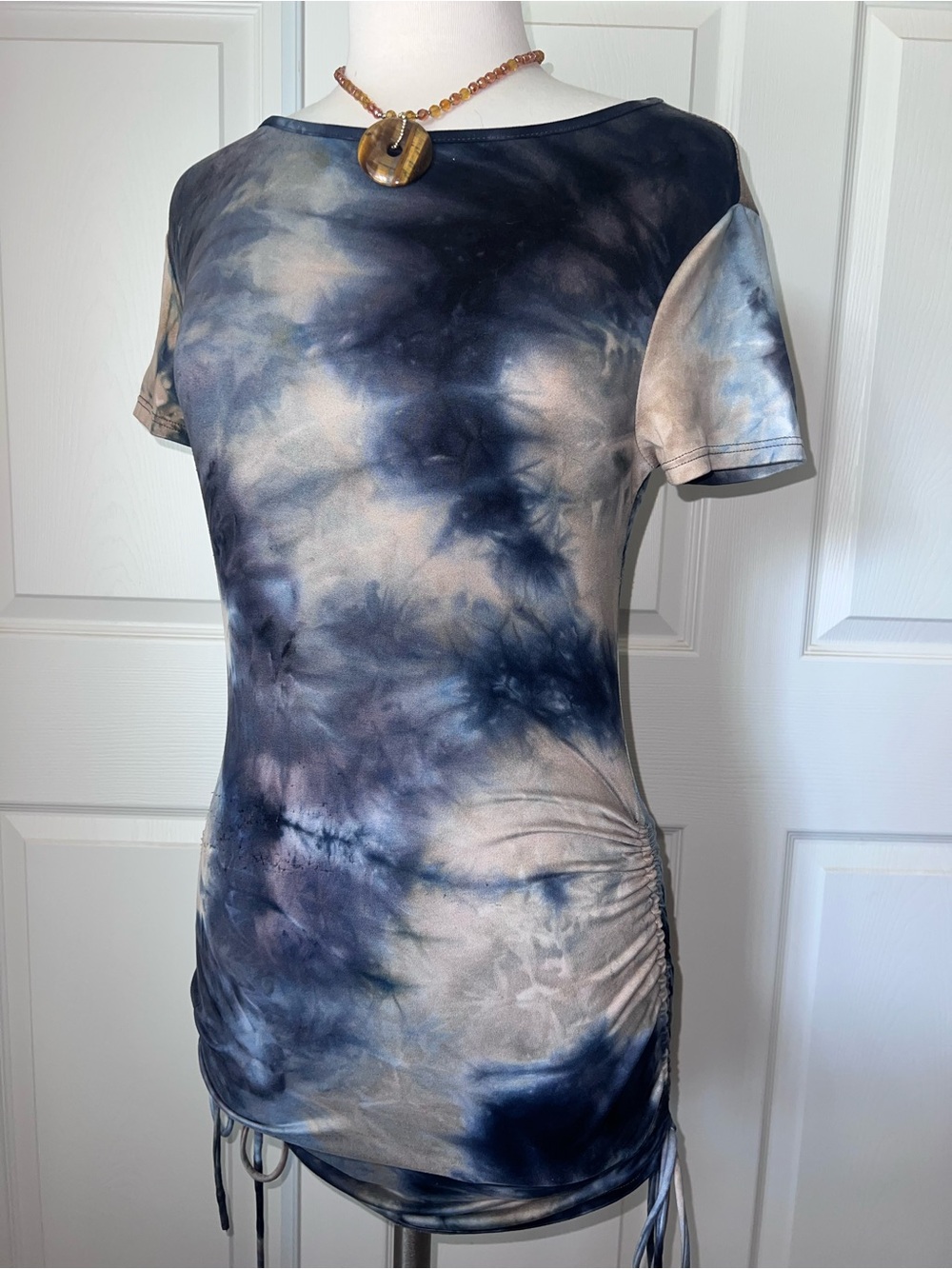 Windsor Navy and Cream Tie-Dye Short Sleeve Ruched Dress